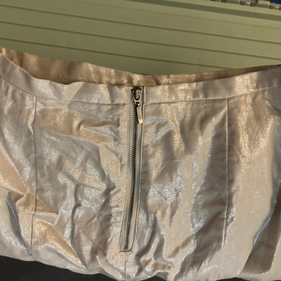 H&M gold shimmer mini skirt - Picture 4 of 5